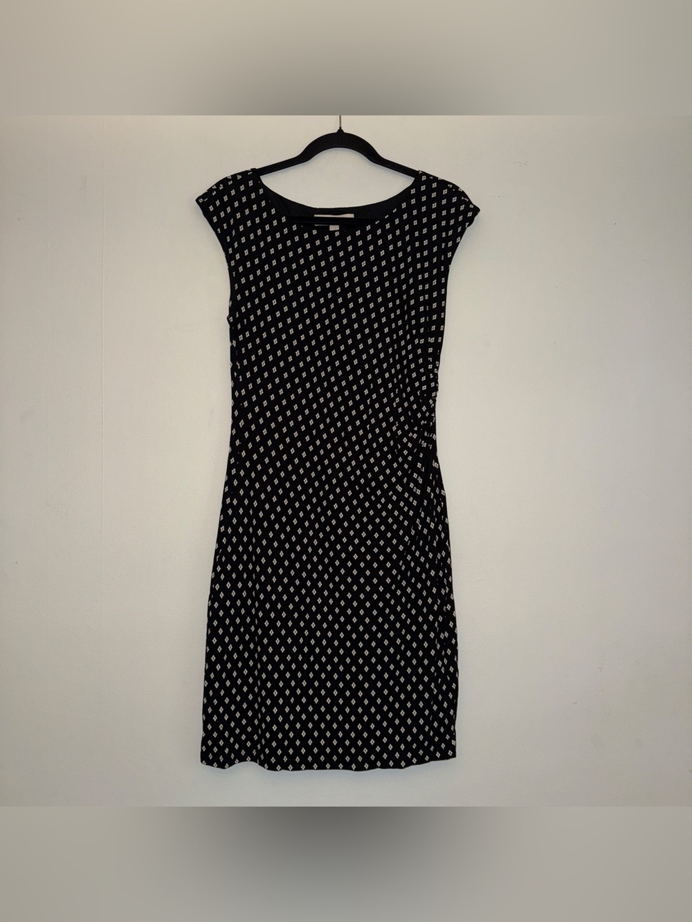 LOFT women’s beautiful dress Sz M ✨